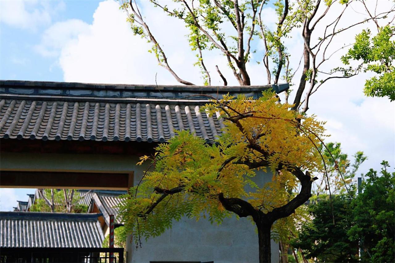 Howard Johnson Jinlin Plaza Lijiang Лицзян Экстерьер фото